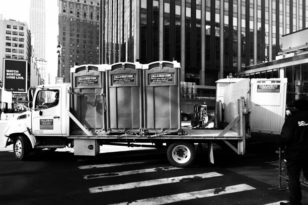 Best Luxury portable toilet rental  in Tri Lakes, IN