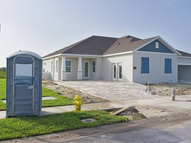 Best Portable restroom trailer rental  in Tri Lakes, IN